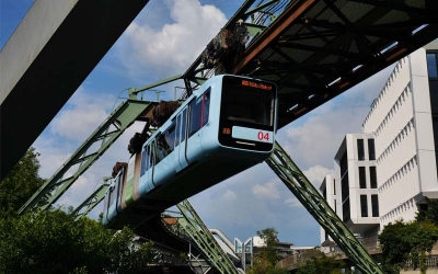 ALLEMAGNE : Le monorail suspendu de Wuppertal, une merveille